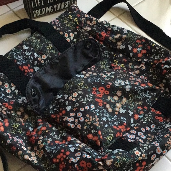 ‘Wild Fable’ Backpack/Shoulder/Hand Tote - Picture 2 of 8